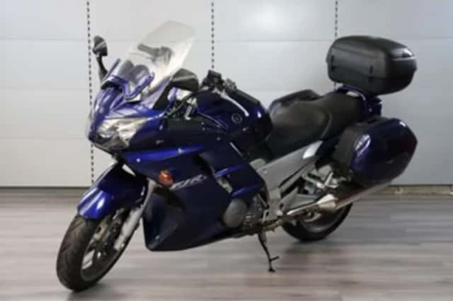 Yamaha FJR 1300 A (2005) thumbnail 4