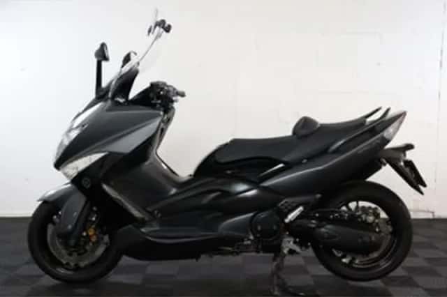 Yamaha T MAX (2008) thumbnail 3