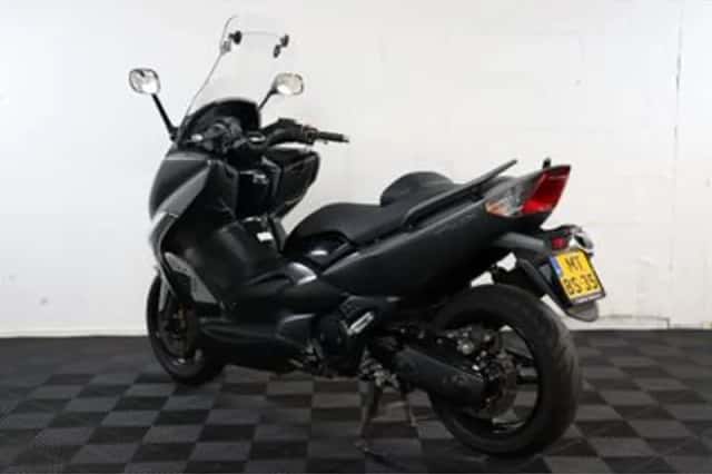 Yamaha T MAX (2008) thumbnail 5