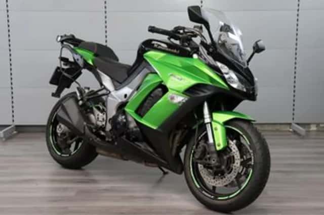 Kawasaki Z 1000 SX (2011) thumbnail 1