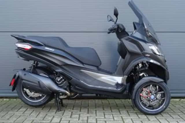 Piaggio MP3 530 HPE Exclusive (2026) thumbnail 2