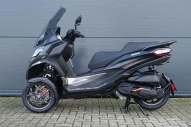 Piaggio MP3 530 HPE Exclusive (2026) thumbnail 4