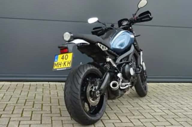 Yamaha XSR900 (2017) thumbnail 3