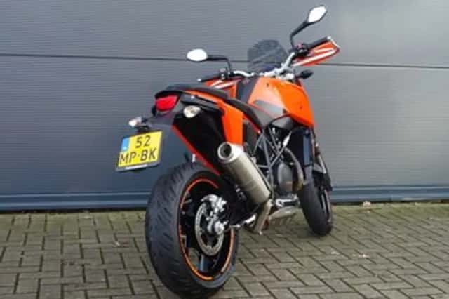 KTM 690 Duke (2016) thumbnail 3