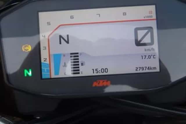 KTM 690 Duke (2016) thumbnail 5