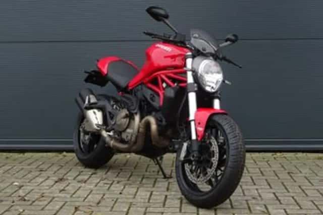 Ducati Monster 821 (2014) thumbnail 1