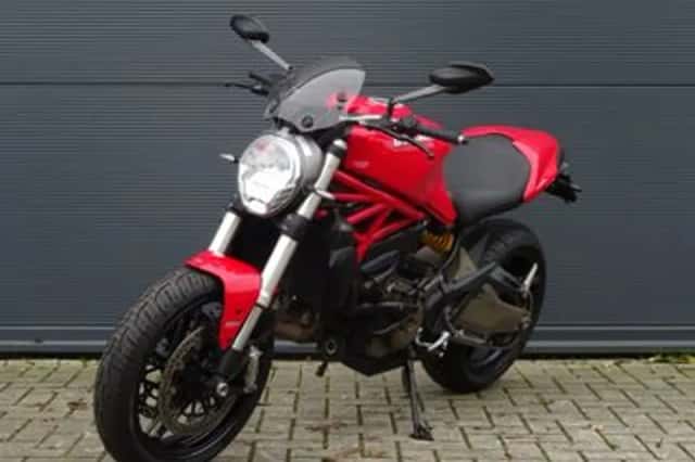 Ducati Monster 821 (2014) thumbnail 5