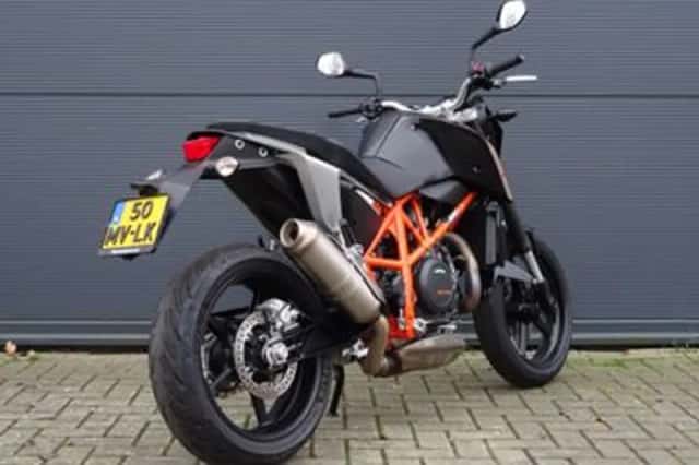 KTM 690 Duke (2012) thumbnail 3