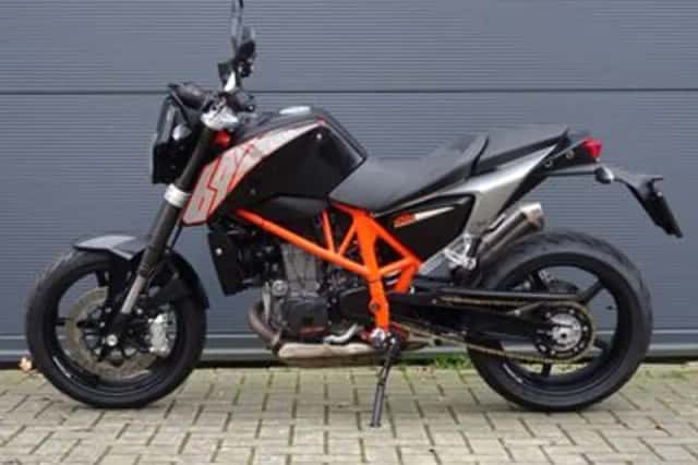 KTM 690 Duke (2012) thumbnail 5