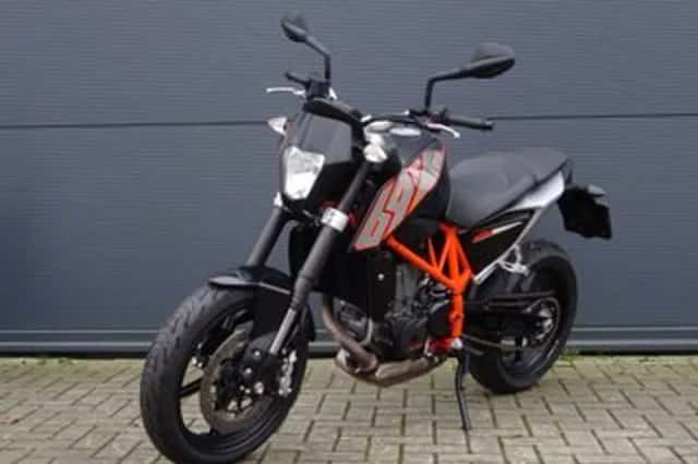KTM 690 Duke (2012) thumbnail 6
