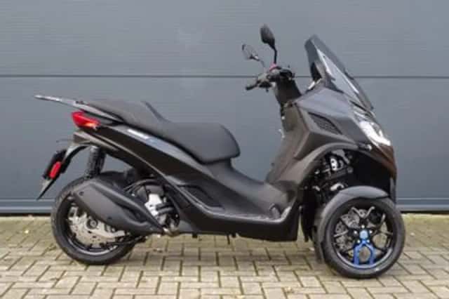 Piaggio MP3 310 (2026) thumbnail 2