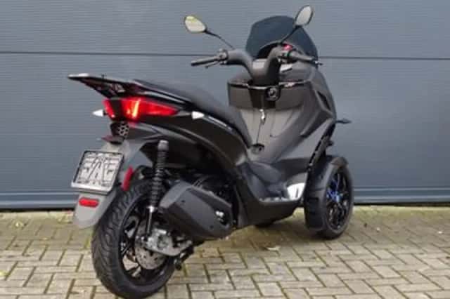 Piaggio MP3 310 (2026) thumbnail 3