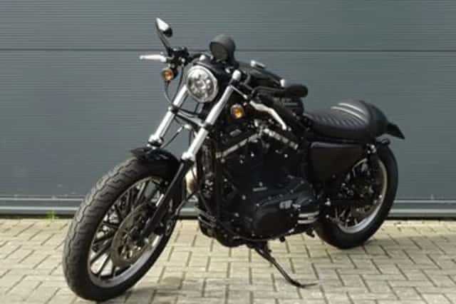 Harley-Davidson Sportster Roadster (2016) thumbnail 5