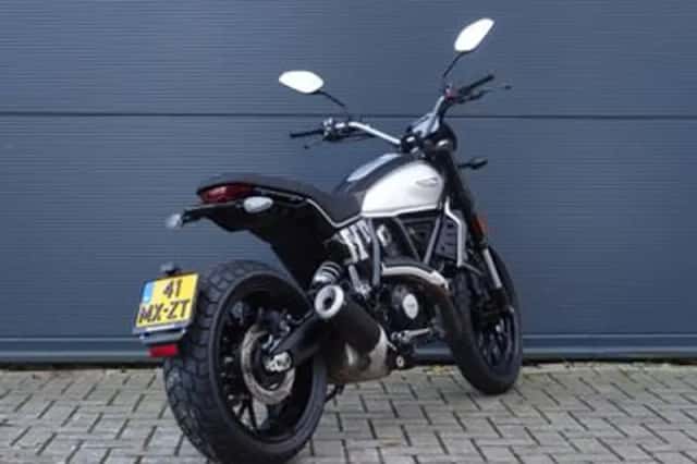 Ducati Scrambler Icon (2023) thumbnail 3