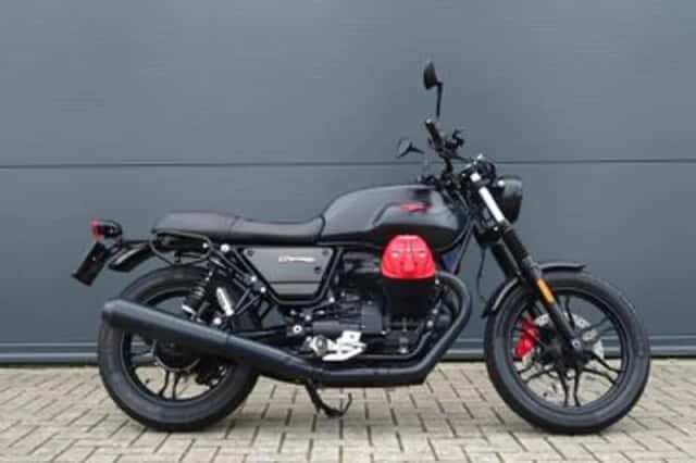 Moto Guzzi V7 III (2019) thumbnail 3
