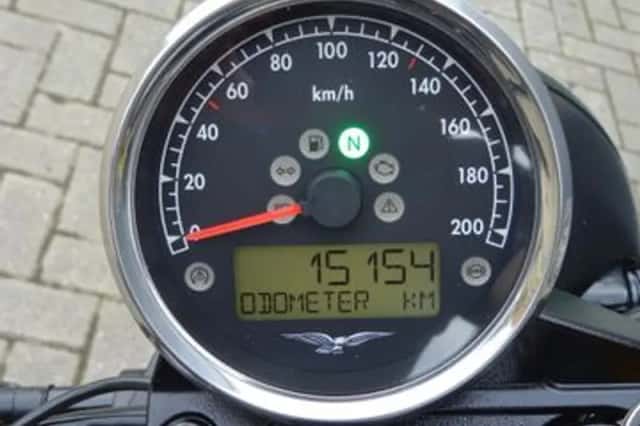 Moto Guzzi V7 III (2019) thumbnail 6