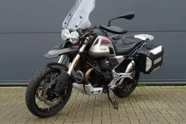 Moto Guzzi V85 TT (2023) thumbnail 5
