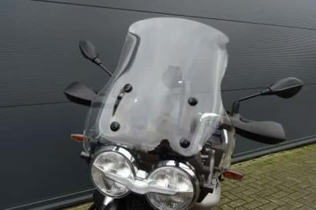 Moto Guzzi V85 TT (2023) thumbnail 6