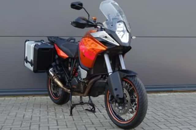 KTM 1190 Adventure (2016) thumbnail 1