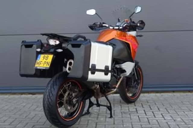 KTM 1190 Adventure (2016) thumbnail 3
