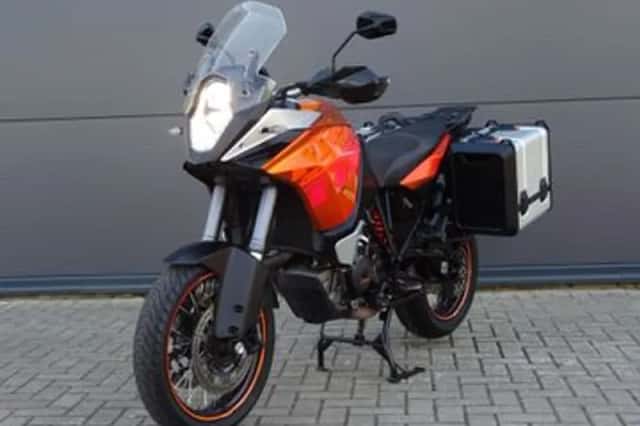 KTM 1190 Adventure (2016) thumbnail 5