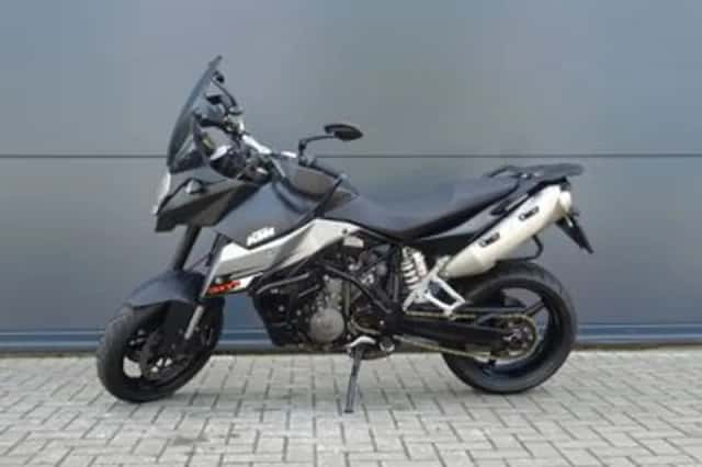 KTM 990 Supermoto T (2009) thumbnail 4