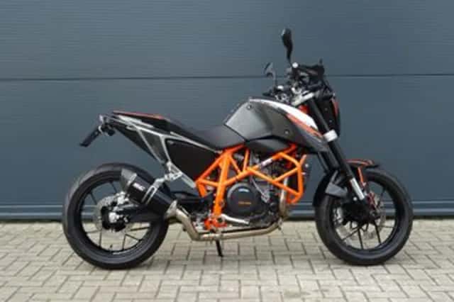 KTM 690 Duke (2014) thumbnail 2