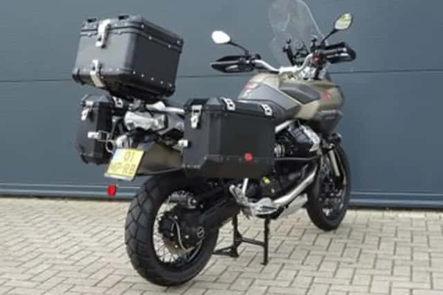 Moto Guzzi Stelvio 1200 8V (2011) thumbnail 3