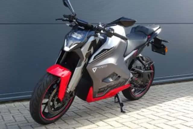 Ultraviolette F 77 Mach 2 (2025) thumbnail 4