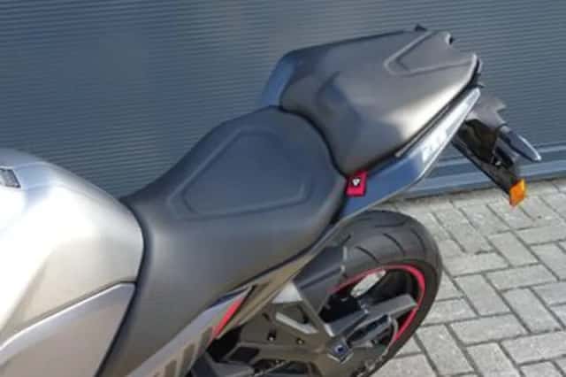 Ultraviolette F 77 Mach 2 (2025) thumbnail 6