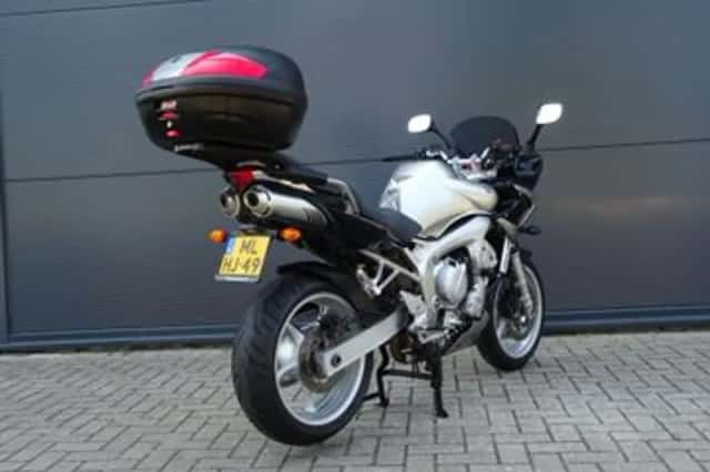 Yamaha FZ6 S2 (2004) thumbnail 3
