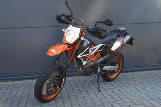 KTM 690 SMC R (2013) thumbnail 4