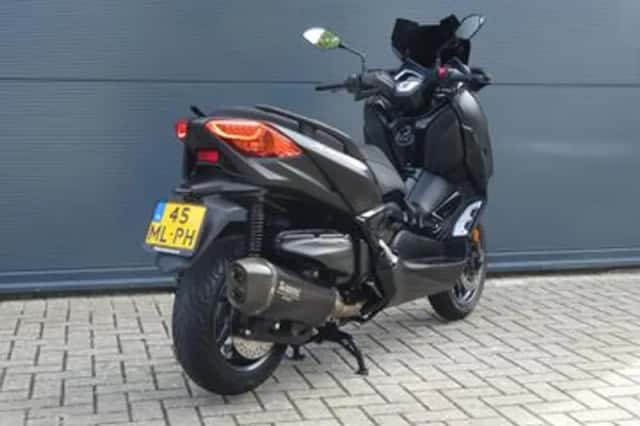 Yamaha XMAX 400 (2019) thumbnail 3
