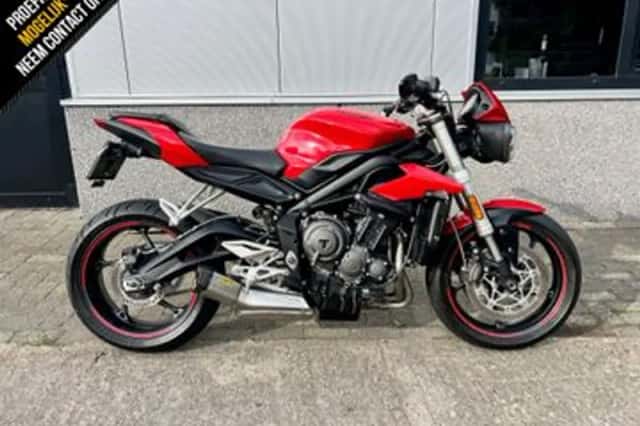 Triumph Street Triple (2019) thumbnail 1