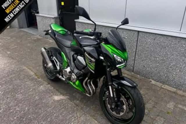 Kawasaki Z800 (2013) thumbnail 3