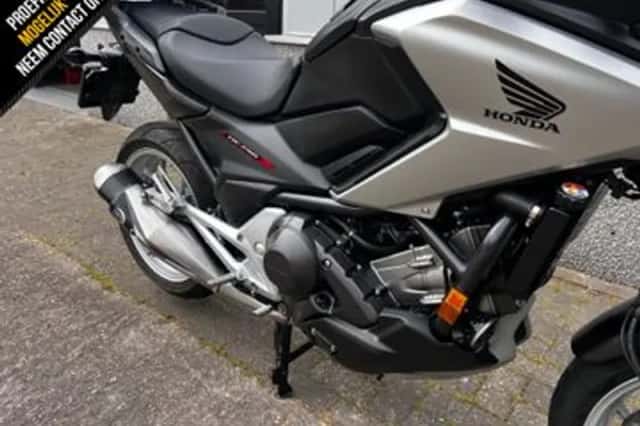 Honda NC750X (2018) thumbnail 6