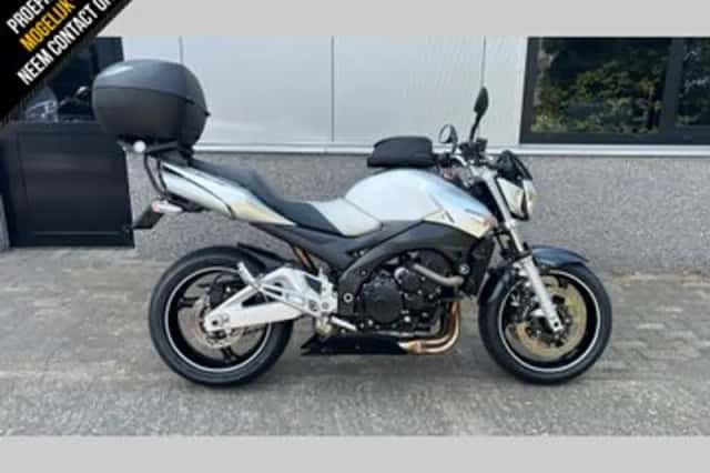 Suzuki GSR600 (2008) thumbnail 1