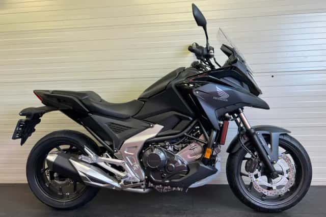 Honda NC750X (2026) thumbnail 1