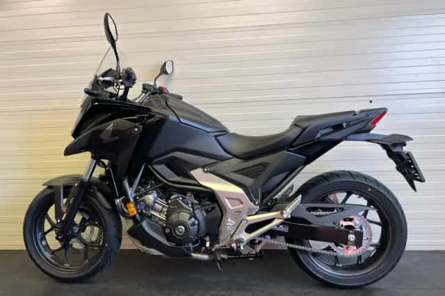 Honda NC750X (2026) thumbnail 2