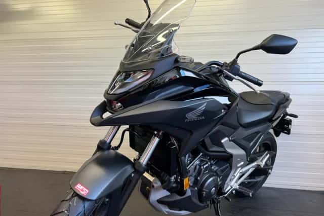 Honda NC750X (2026) thumbnail 3