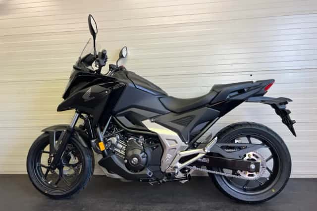 Honda NC750X (2026) thumbnail 2