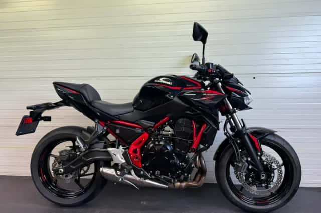 Kawasaki Z650 (2025) thumbnail 1
