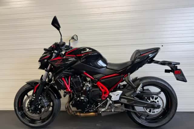 Kawasaki Z650 (2025) thumbnail 2