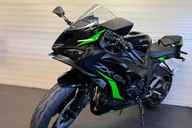 Kawasaki ZX-6R (2026) thumbnail 3