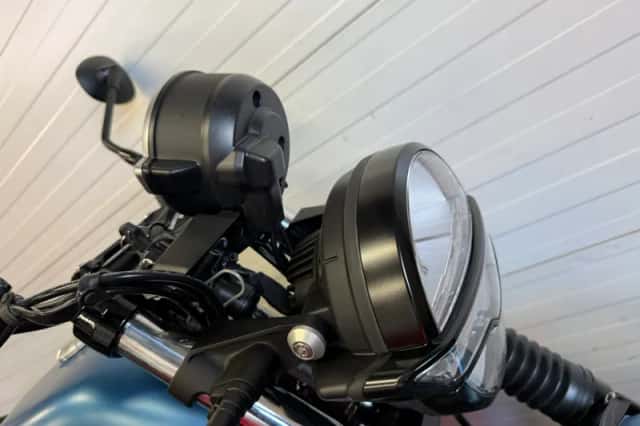 Moto Guzzi V7 Stone 850 (2026) thumbnail 4