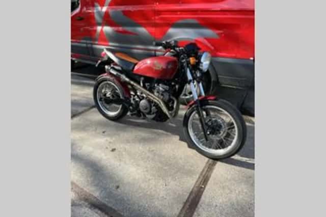 Honda RD09 FX650 (2000) thumbnail 3
