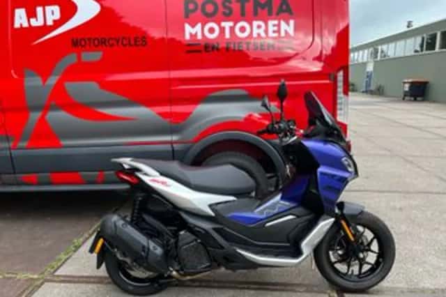 Aprilia SR GT 200 (2022) thumbnail 1