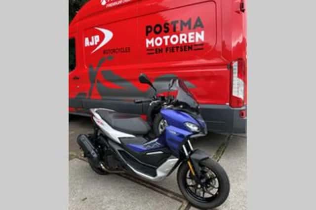 Aprilia SR GT 200 (2022) thumbnail 2