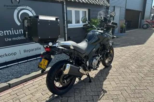 Suzuki V-Strom 650 (2019) thumbnail 4