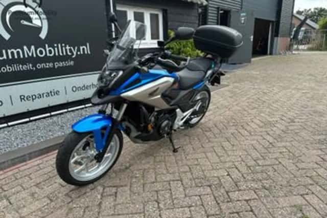 Honda NC750X (2019) thumbnail 5